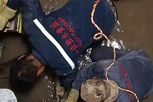 鹤壁电梯井堵漏施工视频
